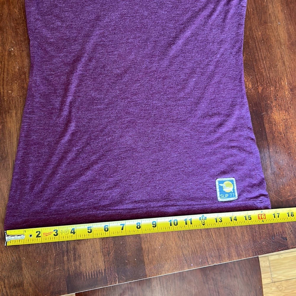 Slip 77 Free Martha’s Vineyard V-Neck T-Shirt - Small - Picture 4 of 10